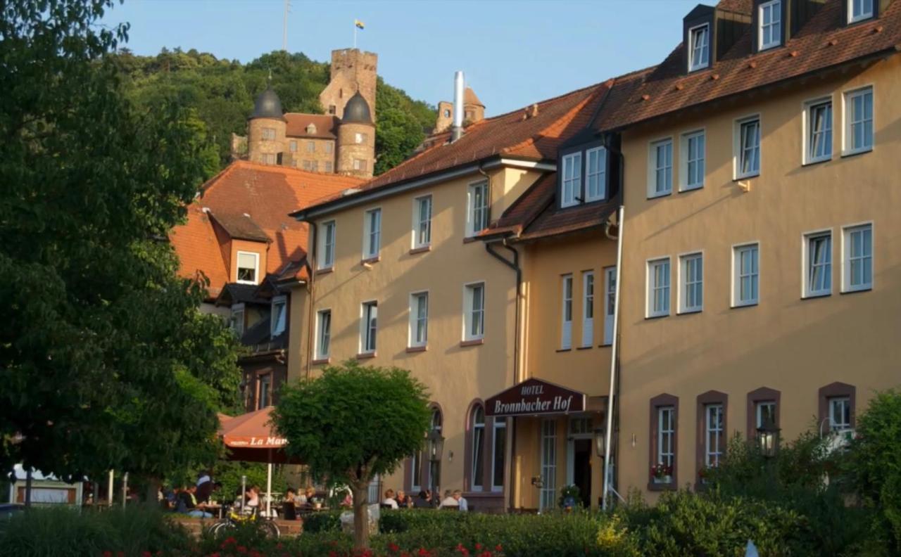 Hotel Bronnbacher Hof Вертгайм Екстер'єр фото